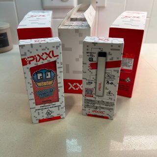 Pixxl disposable vape